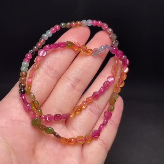C29384823 Tourmaline Necklace with Visible Organic Matter, Total Weight Approx. 7.6g, Stone Size 4.4mm