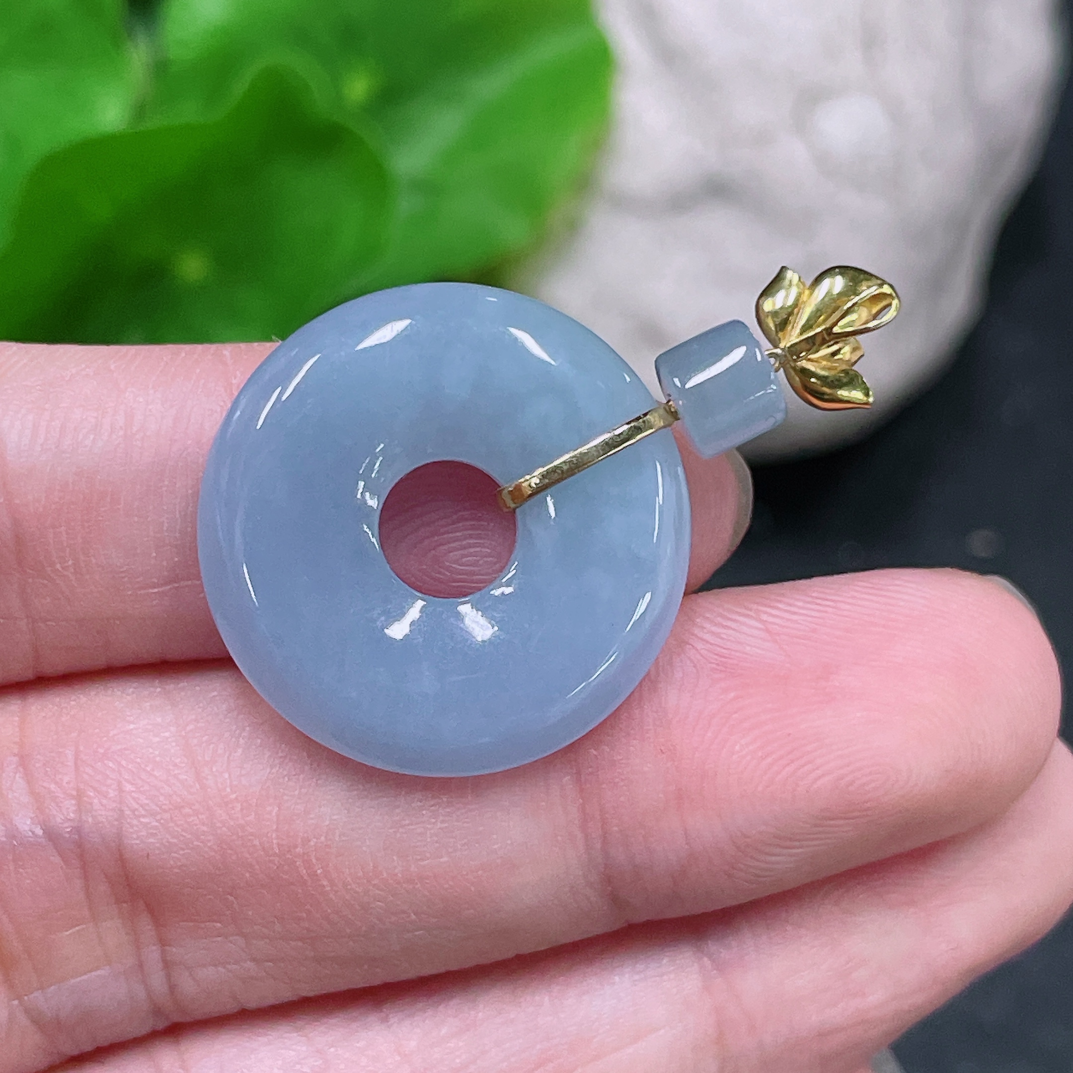 F33864716 Jadeite Pendant with 18K Clasp Total Weight Approx. 4.47g