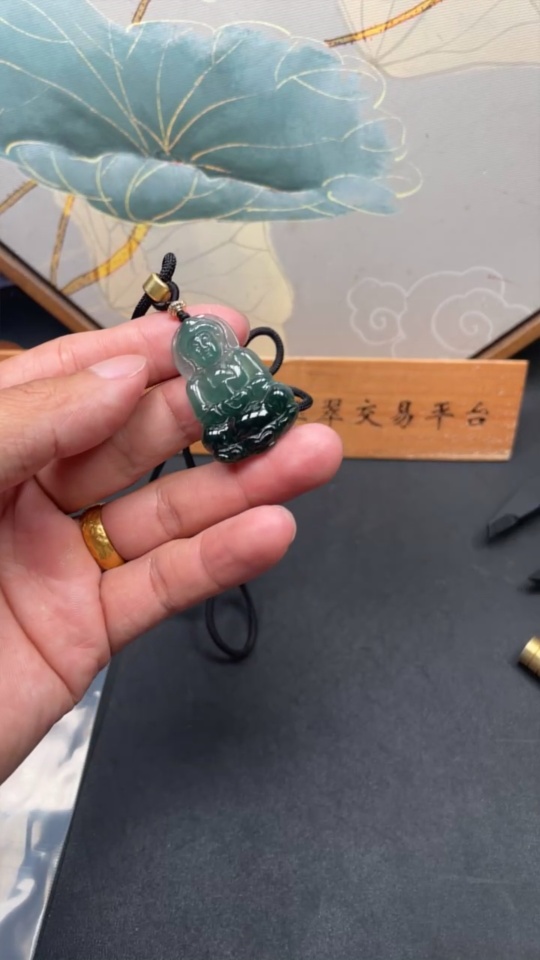 F30449266 Jadeite Guanyin Pendant, Total Weight Approx. 10.8g
