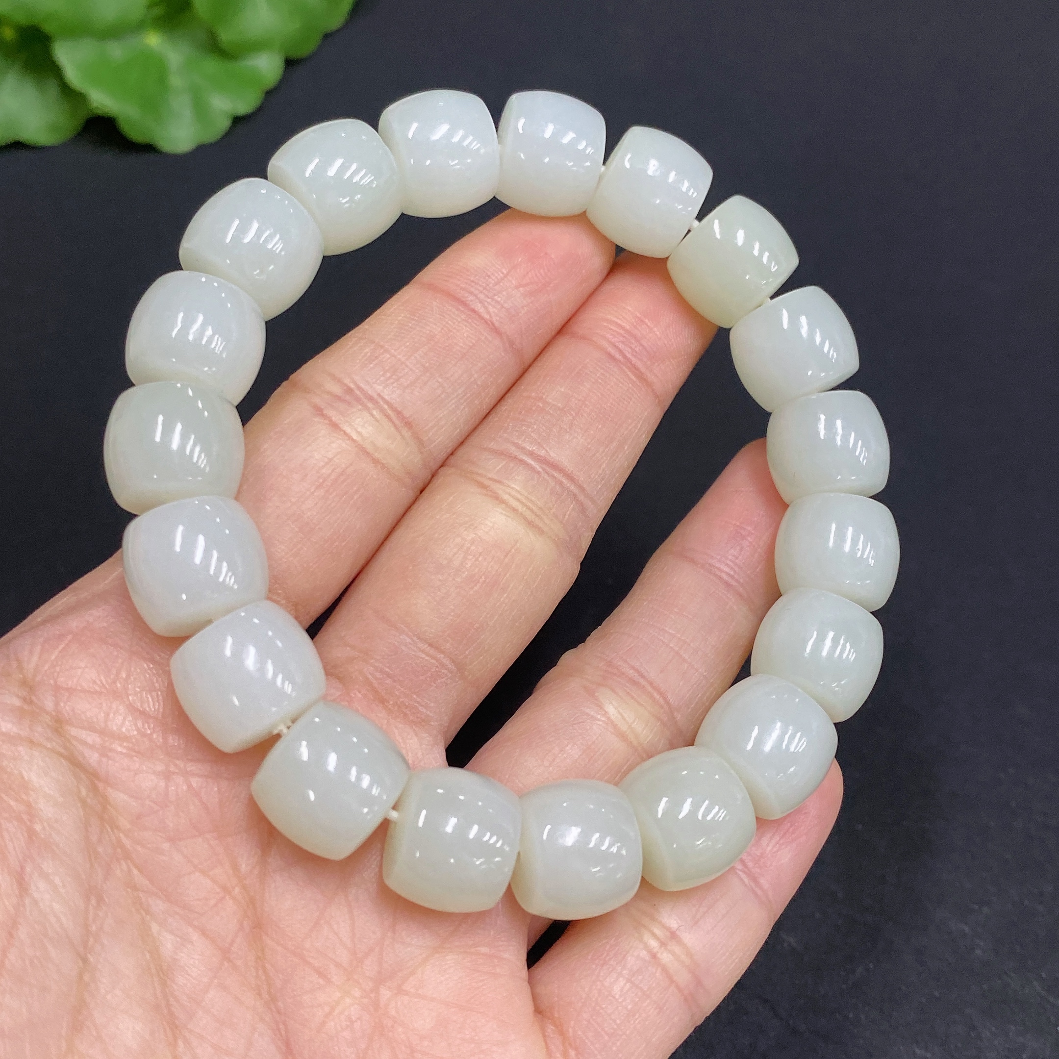 H29328266 Hetian Jade Bracelet, approx. 11.6mm beads, total weight about 52.6g