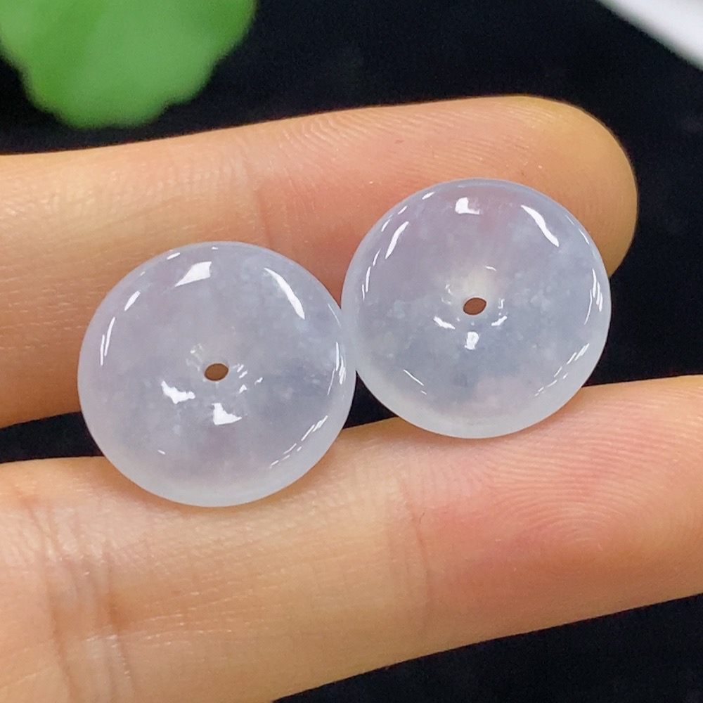 F35134745 Jadeite Peace Knot Pendants Sell as a Lot