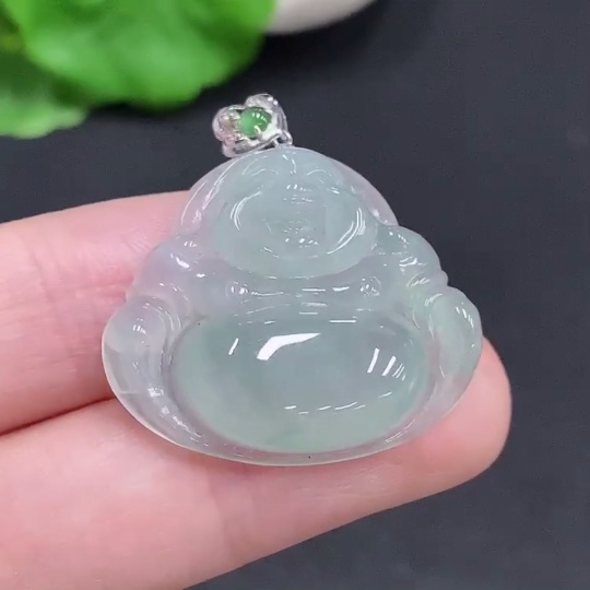 F31687980 JadeiteBuddha Pendant with 18K Gold Clasp, Total Weight Approximately 6.2g