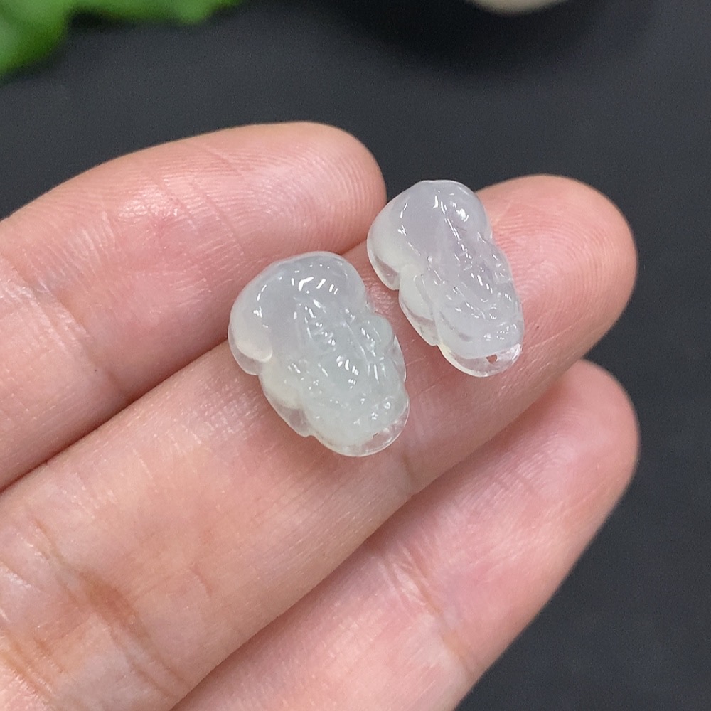 F35126067 Jadeite Pi Xiu Pendant Sell as a Lot