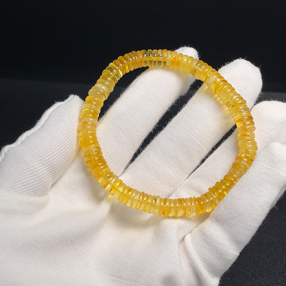 C30512538 Amber Beeswax Bracelet, Approx. 6.8mm, Total Weight Approx. 6.38g