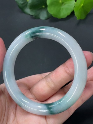 F18956826 Jadeite Round Bangle Size 53.1 Total Weight 48.066g