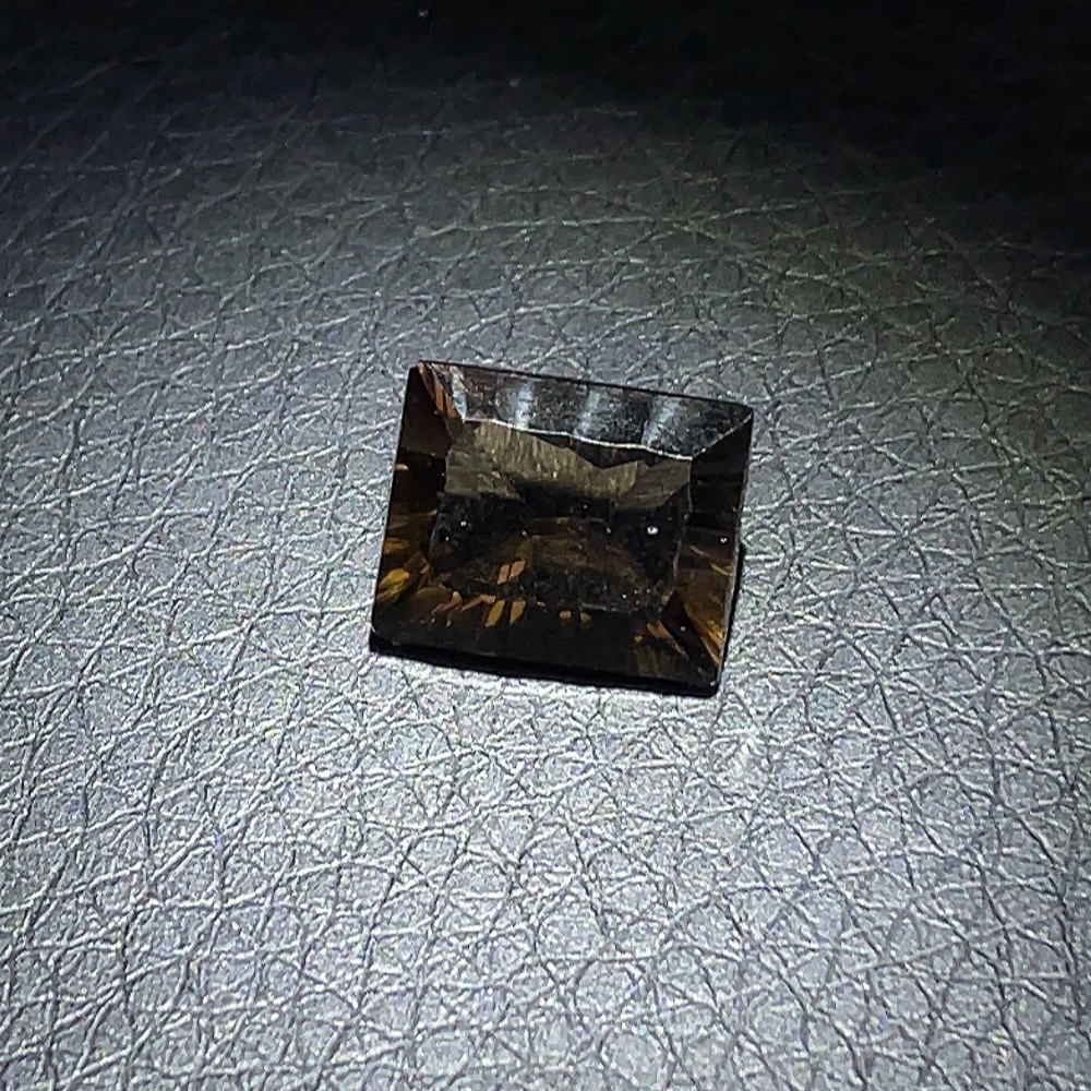 C26955231 Crystal Rough Stone Total Weight Approx. 4.27ct