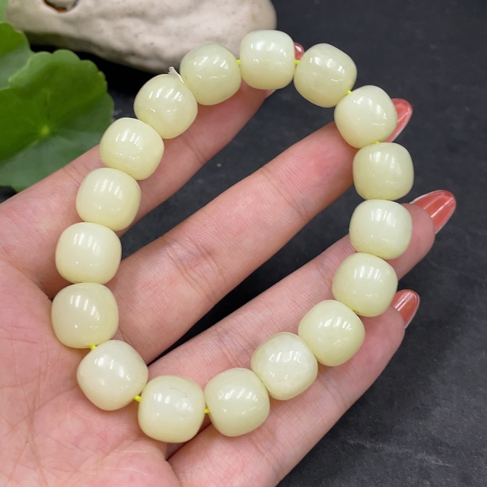 H34979800 Hetian Jade Bracelet   Approx.11.3mm   Total Weight Approx.44.2g