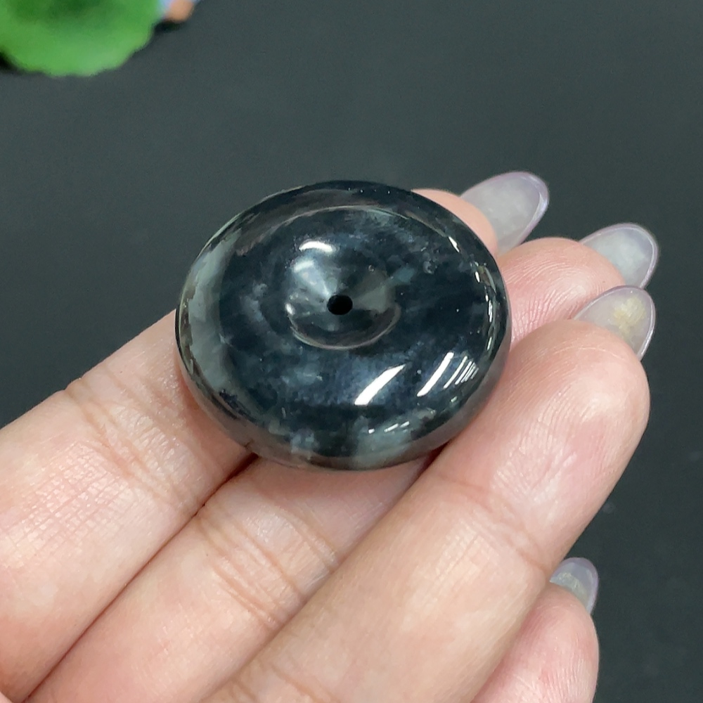 H33930359 Hetian Jade Pendant, Peace Knot, Total Weight Approx. 17.9g