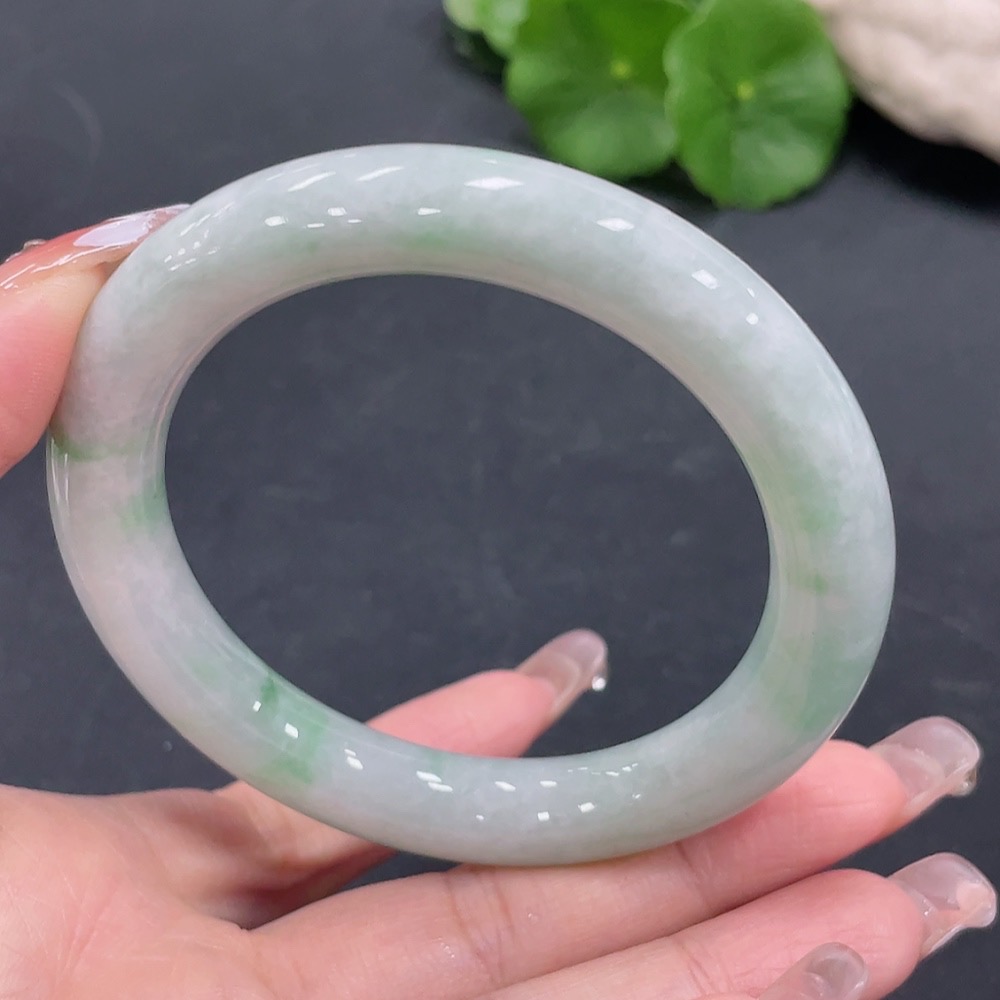 F21345751 Jadeite Round Bangle Size 57.3 Total Weight 65.492g
