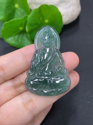 F46594417 翡翠观音挂件 货品总重约8.8g