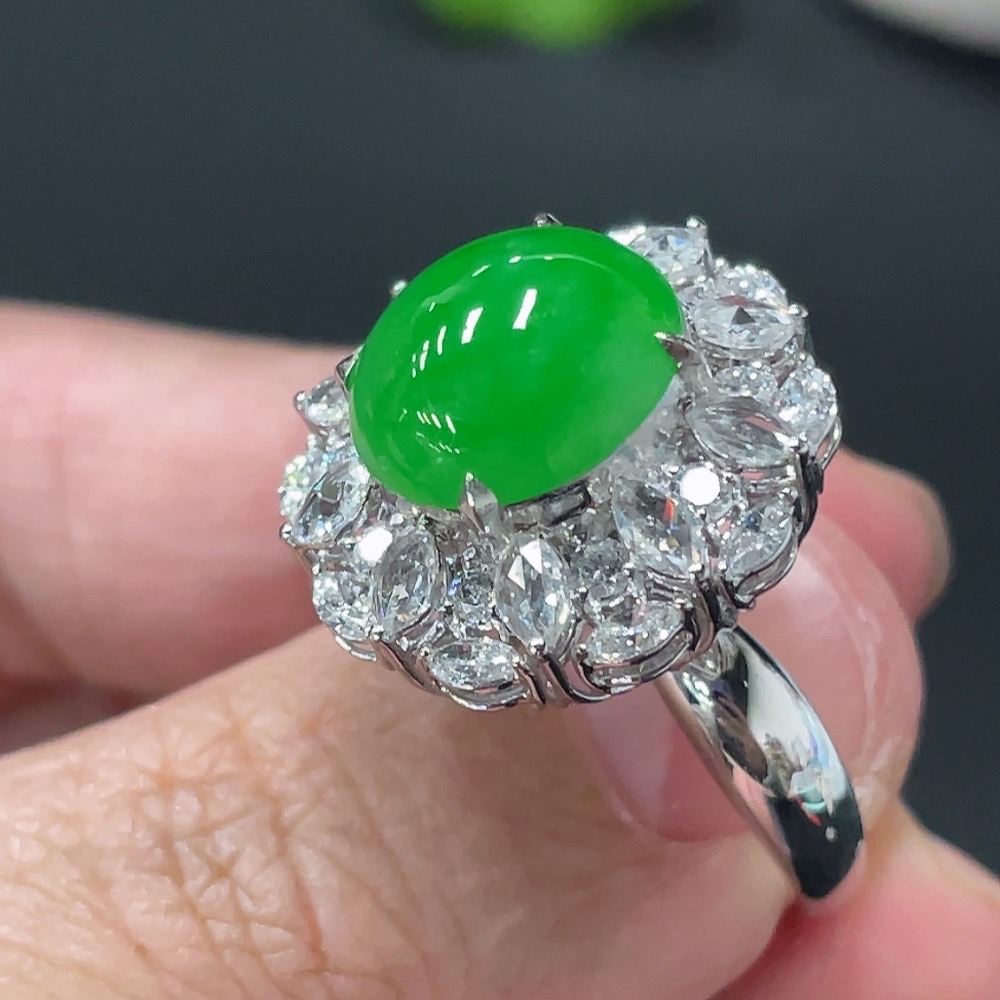 F25868619 Jadeite Cabochon Inlaid Ring 18k Gold Setting Size 14 Approx. 7.7g