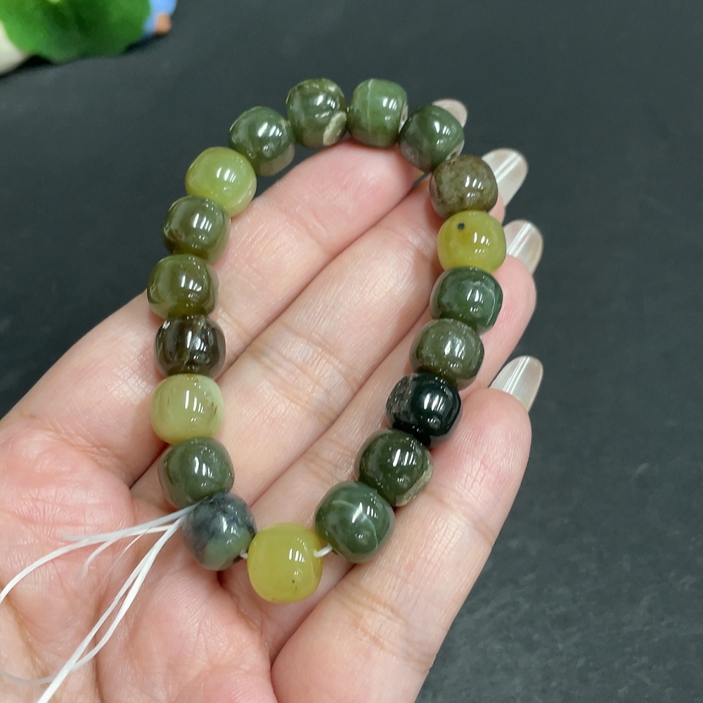 H29379711 Hetian Jade Bracelet, Approx. 9.8 mm, Total Weight Approx. 30.3g