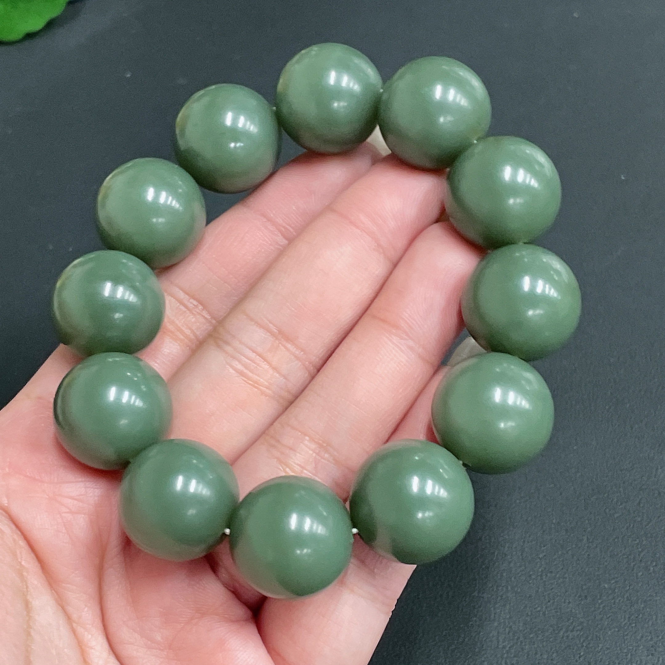 H22550679 Hetian Jade Bracelet Approx. 17.8mm Total Weight Approx. 111g
