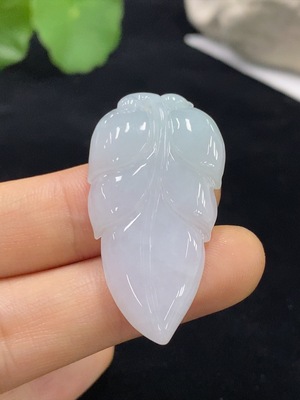 F31586958 Jadeite Leaf Pendant Total Weight Approx. 7.24g