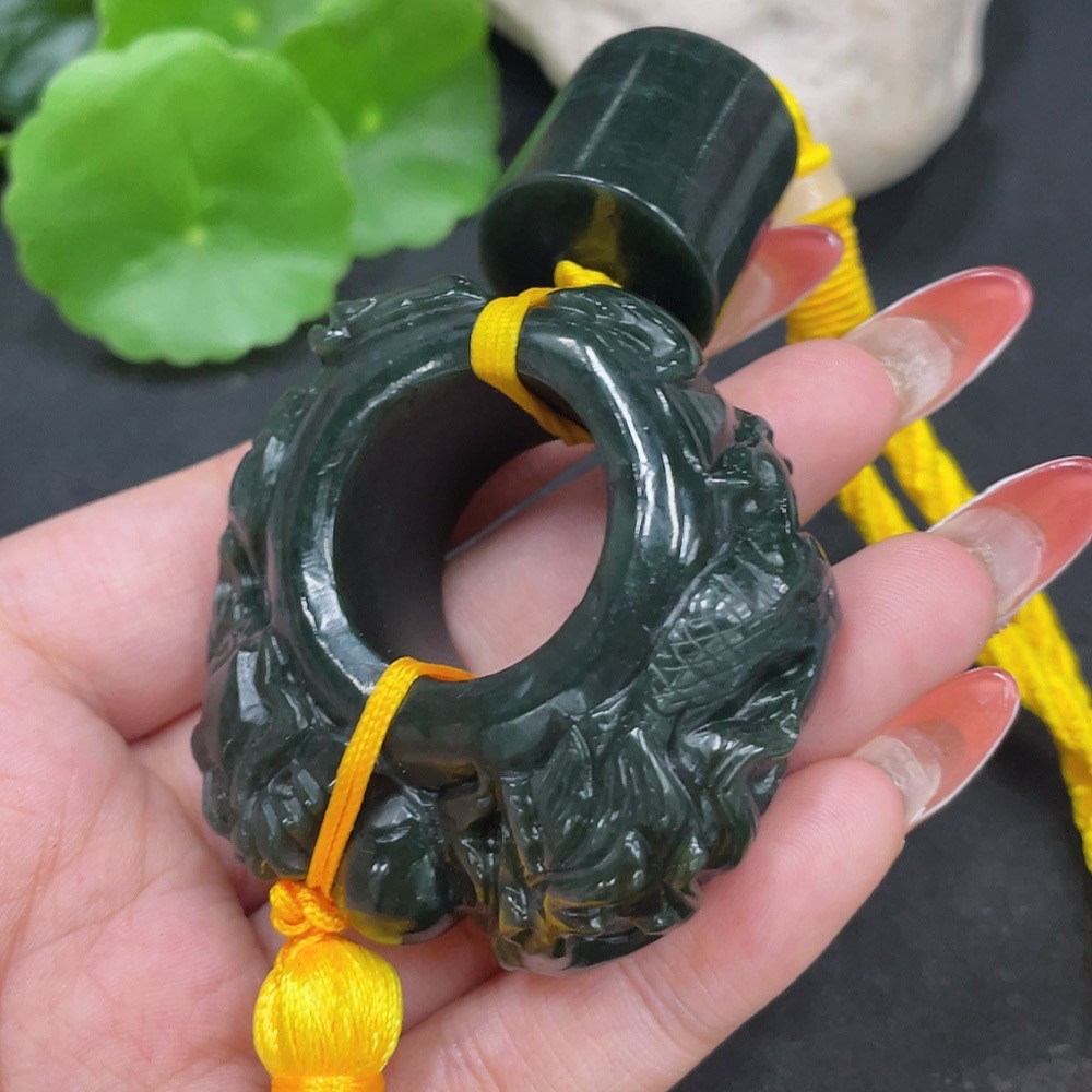 H35113430 Hetian Jade Handheld Carving with Non-Hetian Jade Beads Dragon Ring Total Weight Approx. 105.8g (including rope)