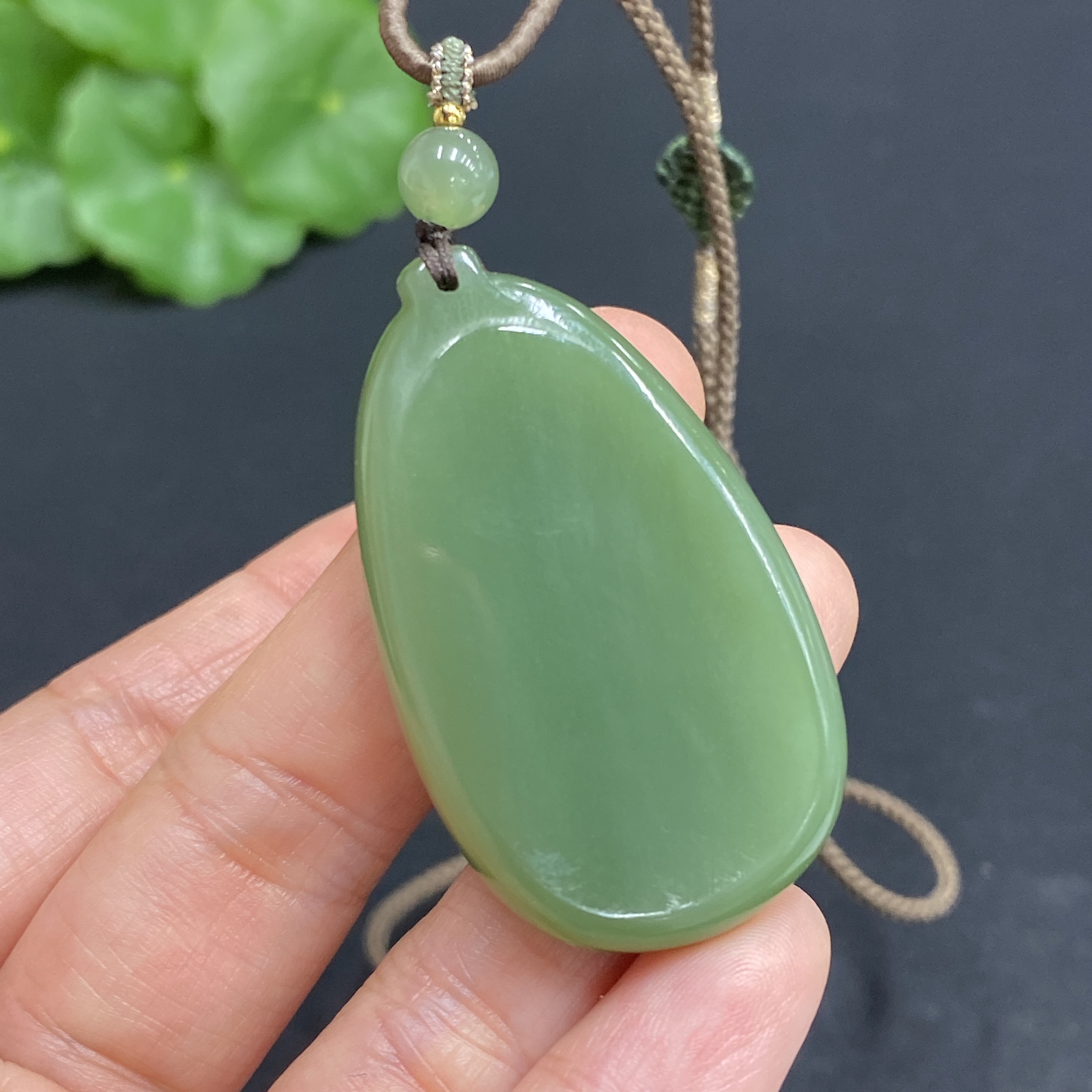 H28281210 Hetian Jade Plain Pendant