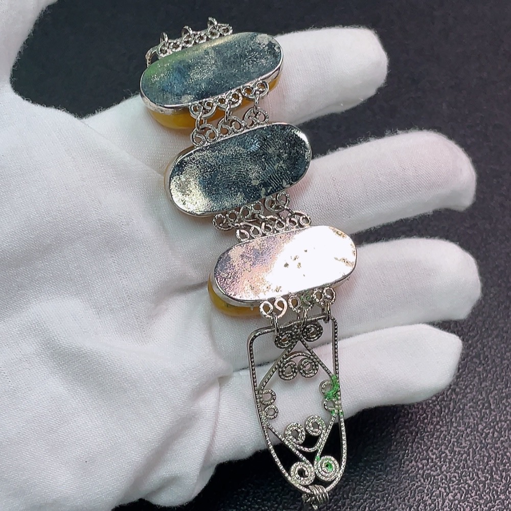 C33851149 Amber Honey Wax Bracelet Non-Gold Total Weight Approx. 28.86g