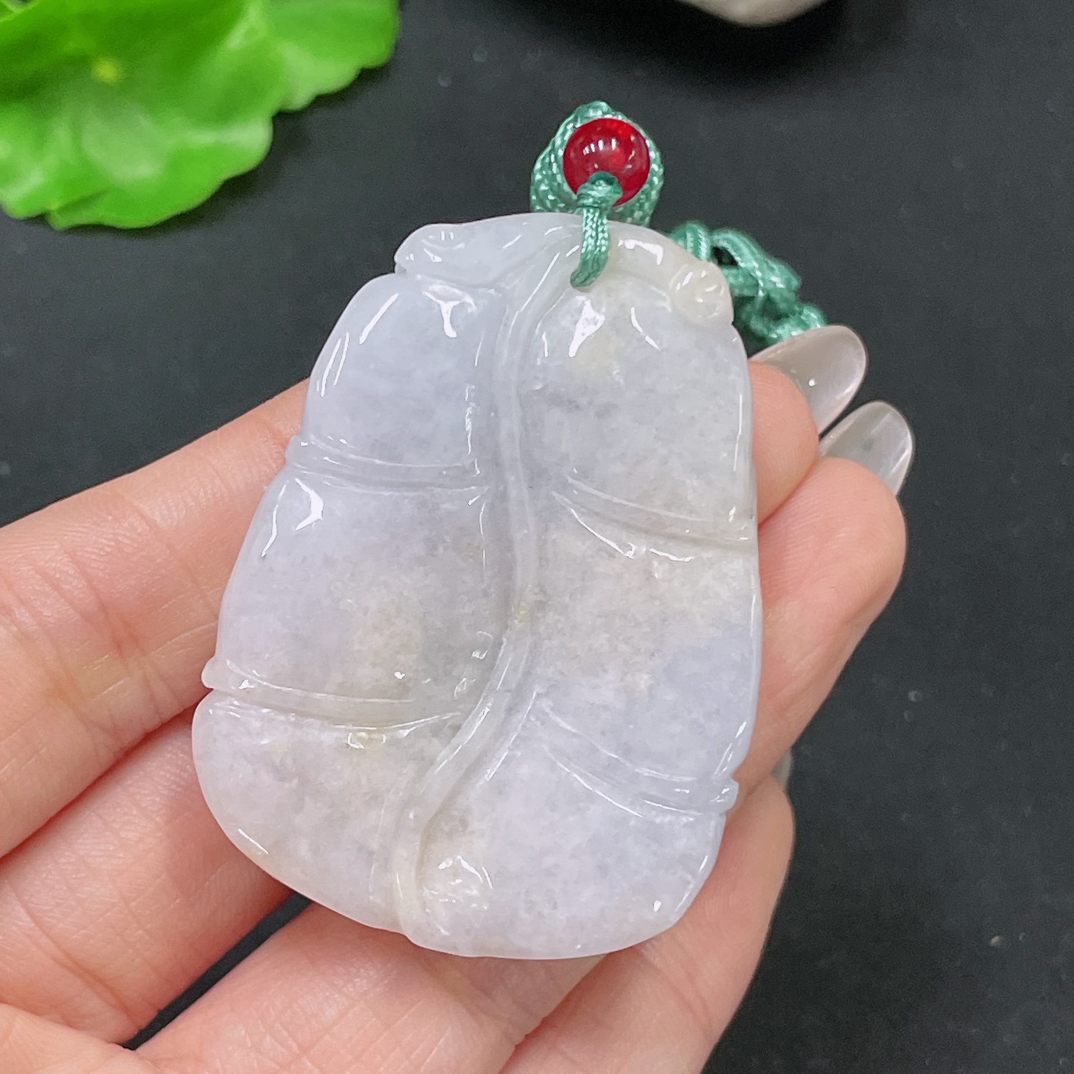 F35105378 Jadeite pendant with non-A grade beads, including rope, total weight approximately 43.14g
