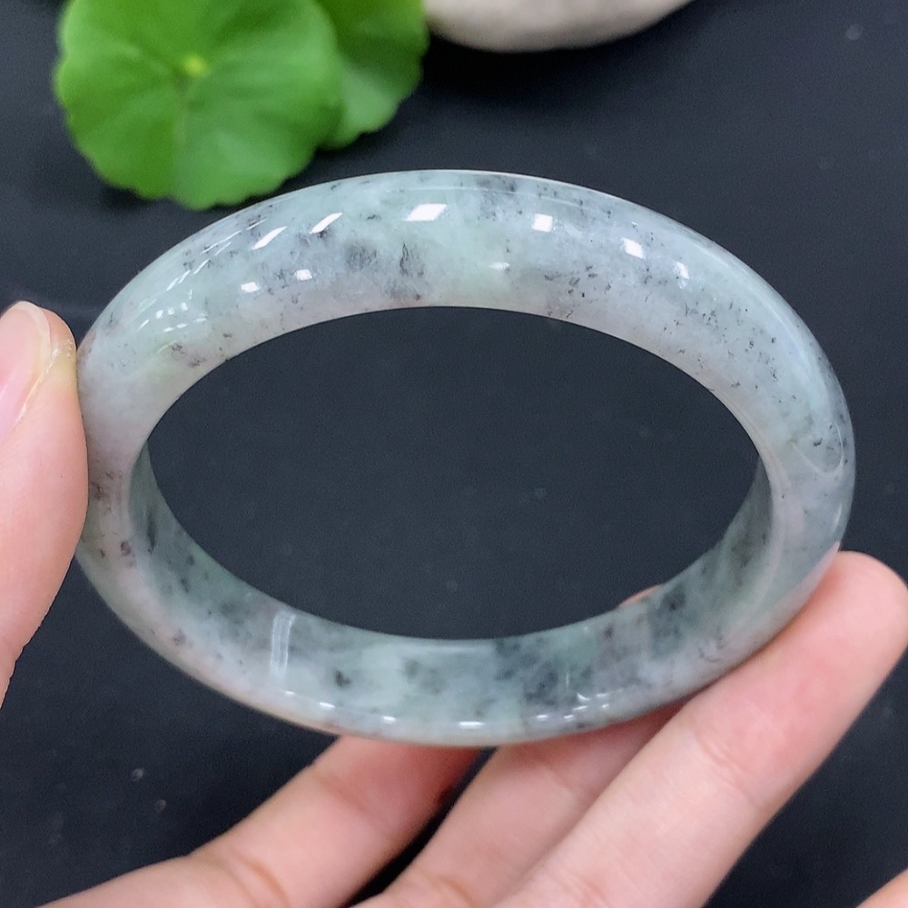 F28200902 Jadeite Regular Bangle, Inner Diameter 58.1, Total Weight Approx. 51.98g