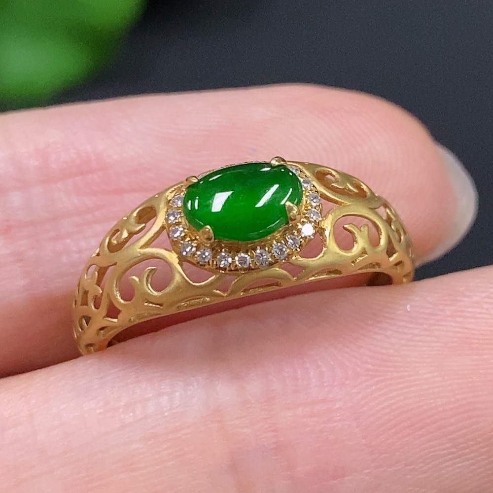 F29336700 Jadeite Cabochon Ring in 18K Gold with Diamond Accents