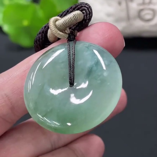 F30520364 JadeitePeace Button Pendant