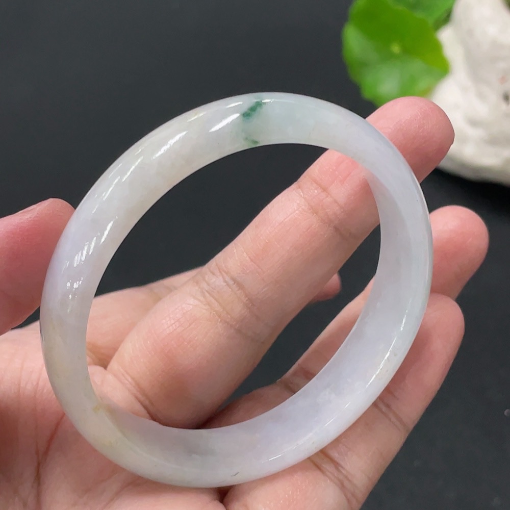 F35108816 Jadeite Concubine Bracelet Size 51.8/45.2mm Total Weight Approx. 33.74g