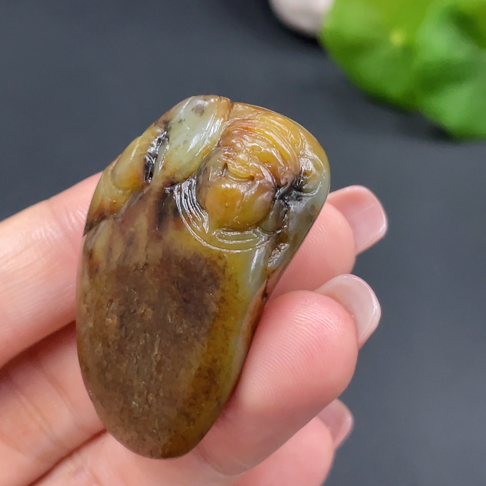 H20272525 Hetian Jade Pendant    God of Wealth    Undetermined Skin Color Origin   Total Weight About 26.4g