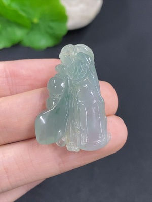 F41933345 翡翠节节高升挂件 货品总重量约9.6克