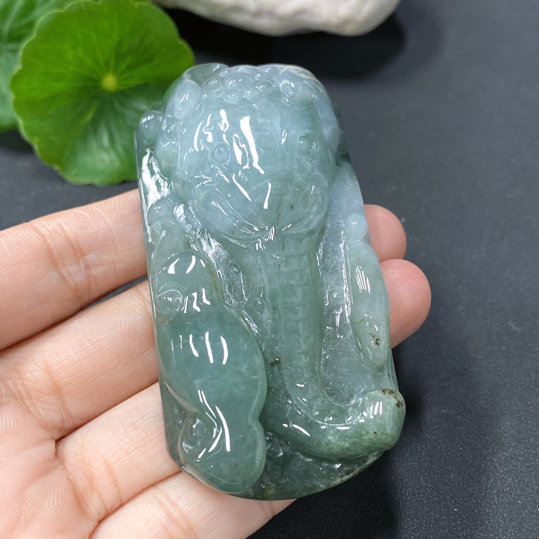 F11189781 JadeitePendant Elephant