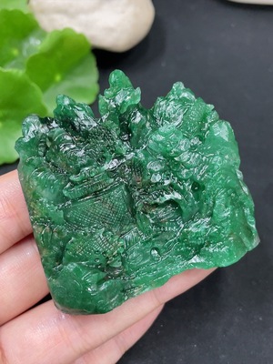 H35084405 African Emerald (Dulong Jade)