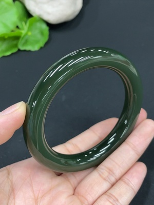 H29324333 Hetian Jade Round Bangle Size 55.2 Total Weight Approx. 56.8g
