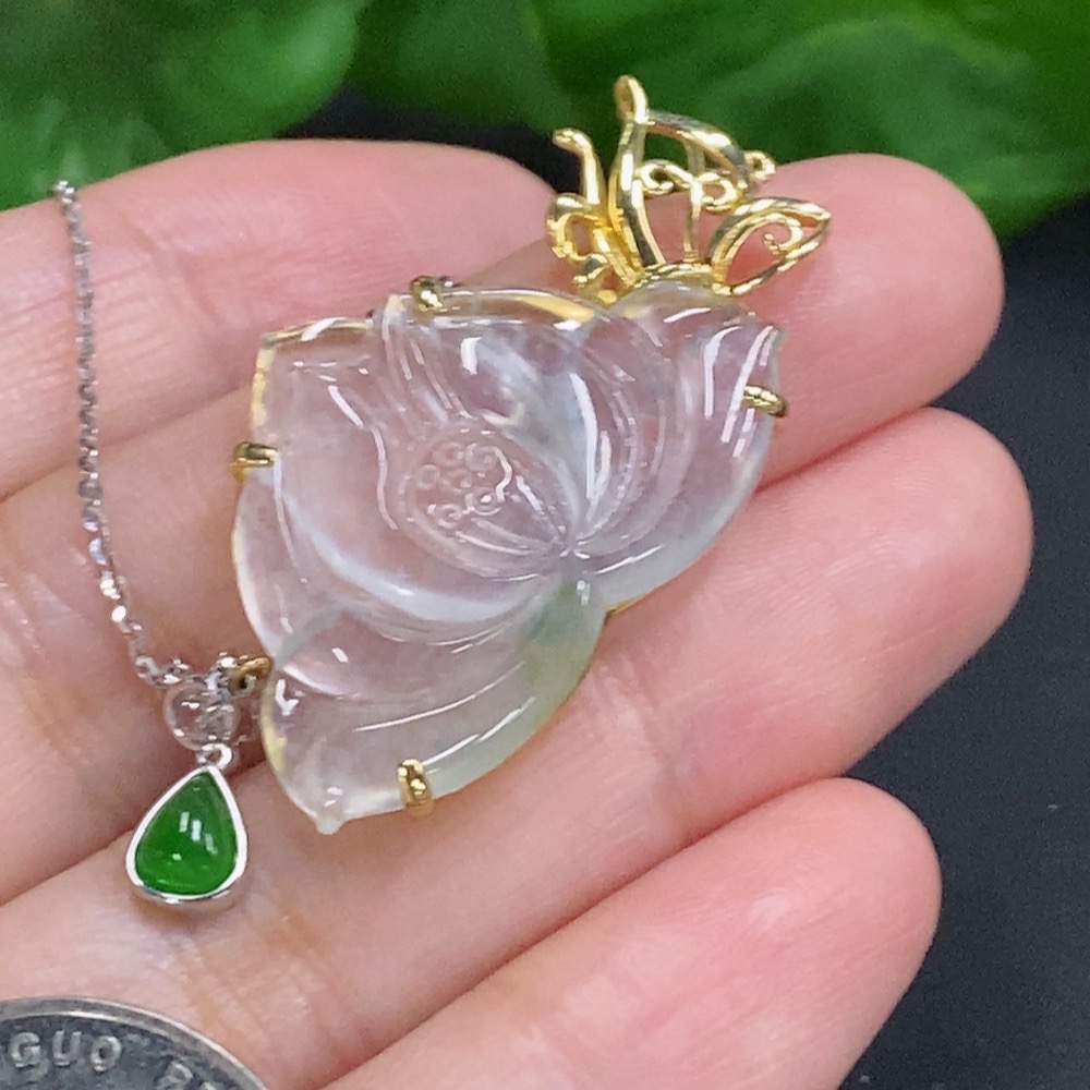 F33932899 Jadeite Lotus Inlay Pendant 18k Gold Total Weight Approx. 6.6g (Including Chain)