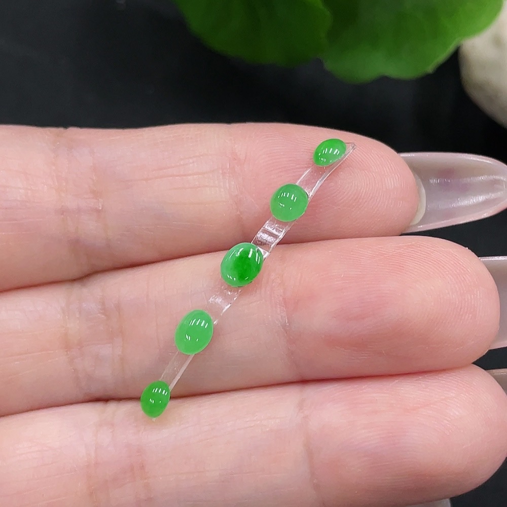 F34067820 Jadeite Cabochon Sell as a Lot