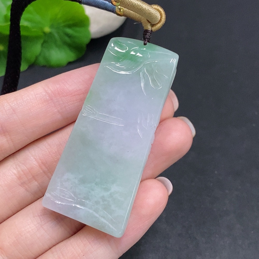 F34060633 Jadeite Soaring Dragon Pendant