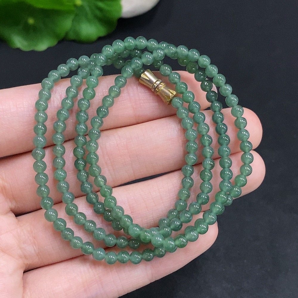 F35123960 Jadeite bead necklace, non-gold inlaid, total weight approximately 13.1g, bead size about 3.3mm