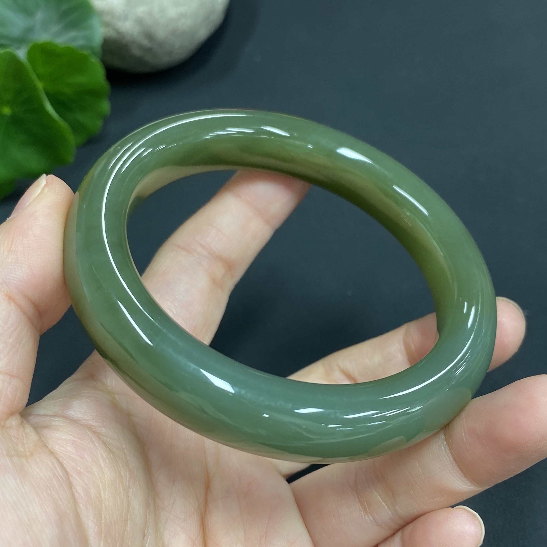 H17947216 Hetian Jade Round Bracelet Size 56.4 Total Weight Approx. 61.5g