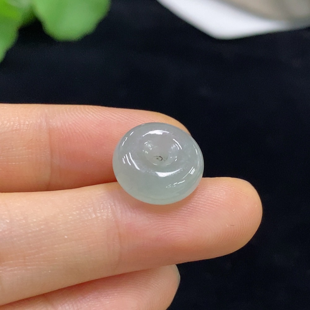 F33928985 Jadeite Safety Buckle Pendant, Total Weight Approx. 2.28g