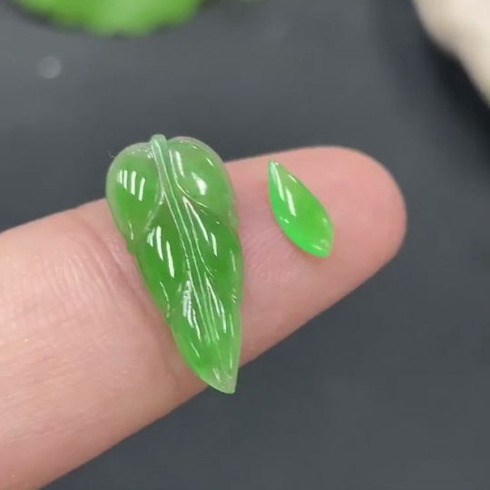 F19158464 Jadeite Inlaid Pieces Sell as a Lot