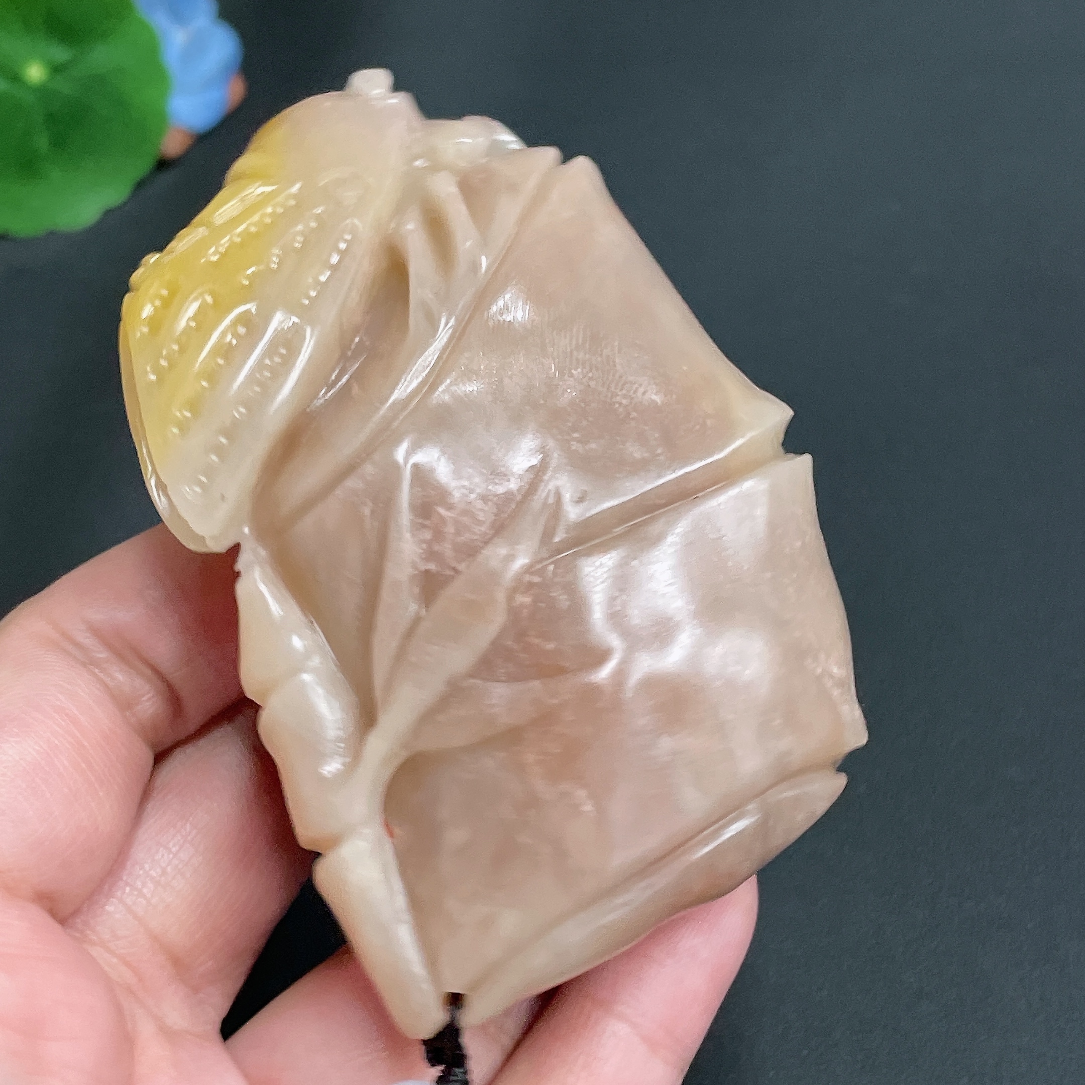 H23608838 Shoushan Stone Handheld Piece, A Startling Debut