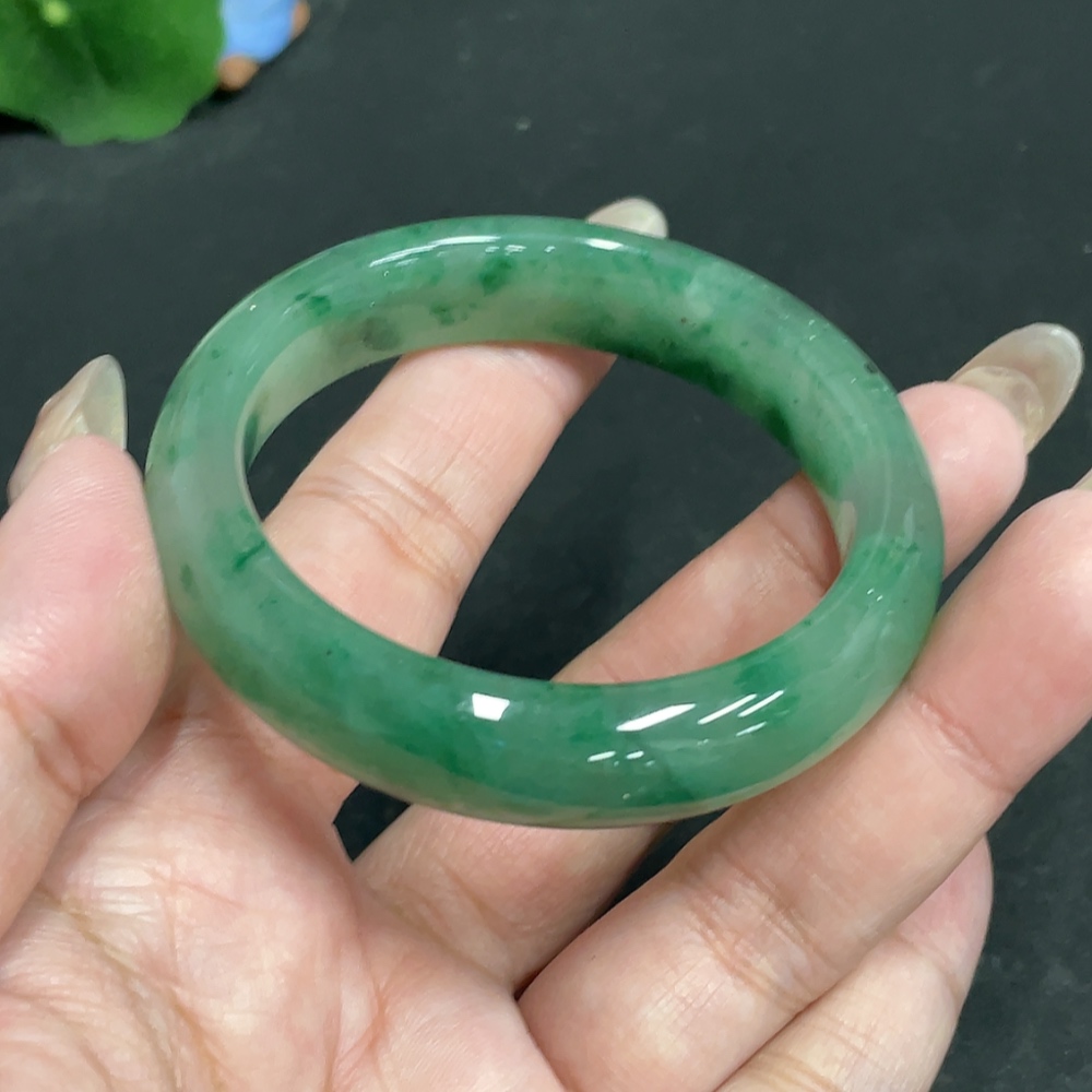 H30551772 African Emerald (Dulong Jade)