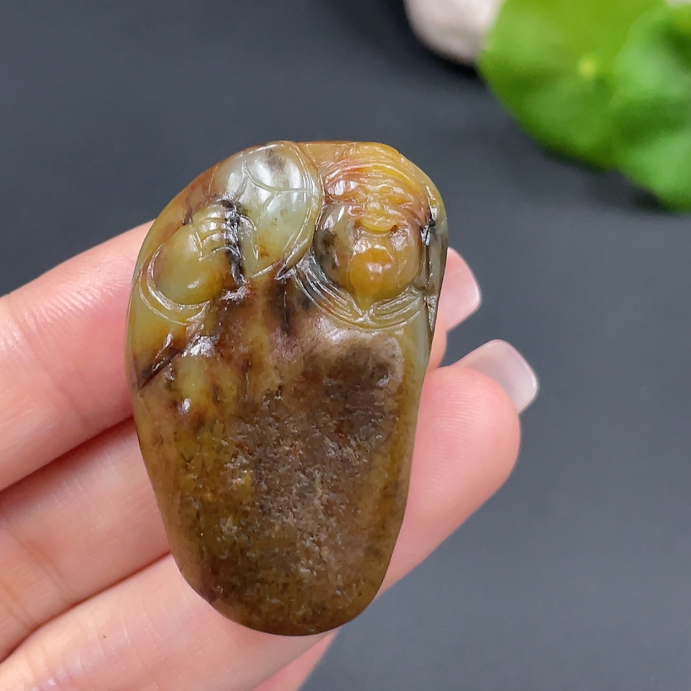 H20272525 Hetian Jade Pendant    God of Wealth    Undetermined Skin Color Origin   Total Weight About 26.4g