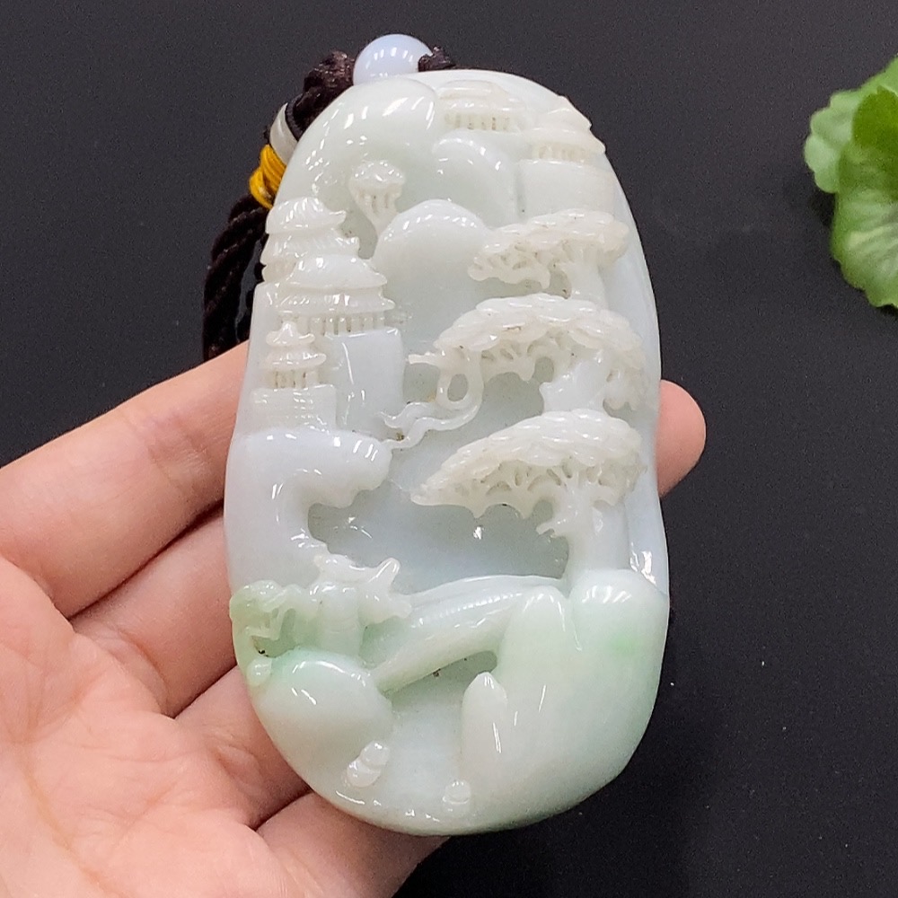 F35090995 Jadeite landscape hand piece Total weight approx. 204.89g With non-A matching beads