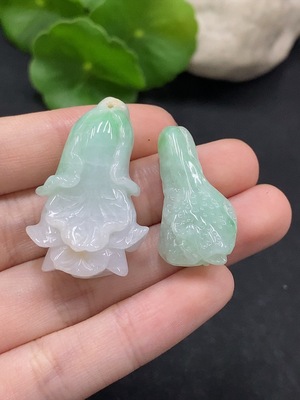F33946586 Jadeite Pendant