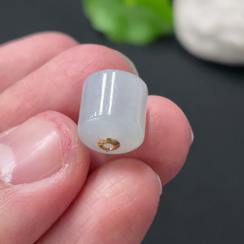 F35171724 Jadeite Road to Success, approximately 10.4mm, total weight about 2.3g, with accessory Au about 54%