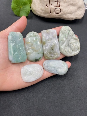 F13489405 Jadeite Pendant Sell as a Lot