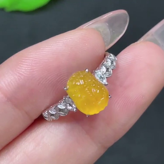 F34046740 Jadeite Inlay 18k Gold Inlaid Color Origin Undetermined With Diamond Accents Total Weight Approx. 2.31g Size 13