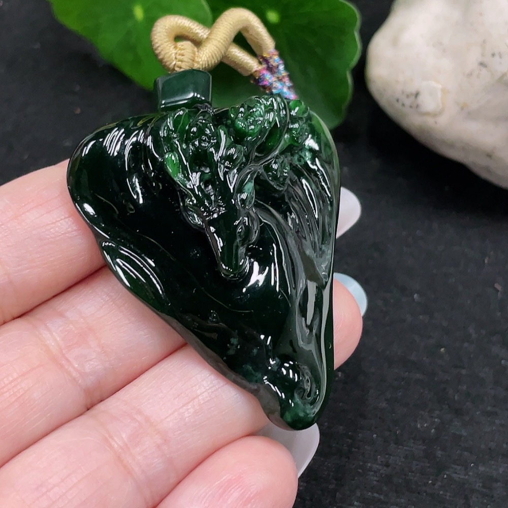 F33898320 Jadeite Deer Pendant Total Weight Approx. 24.7g (Including Rope Weight)