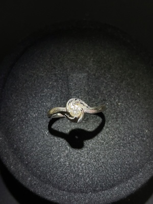 M46539177 18K金钻石戒指 货品总重约2.24克 圈口13 印记D0.150ct