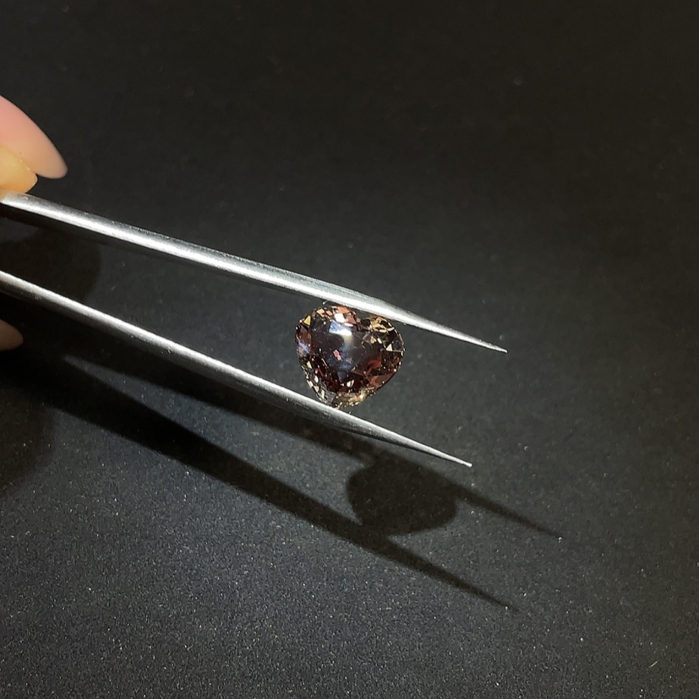 C23615241 Sapphire Loose Stone Color Origin Undetermined Total Weight Approx. 3.61 Carats