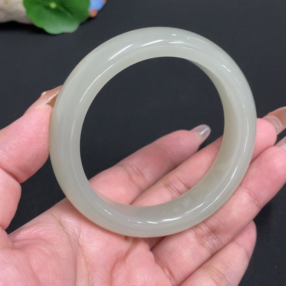 H32767191 Hetian Jade Round Bracelet Size 58.3 Total Weight Approx.74.4g